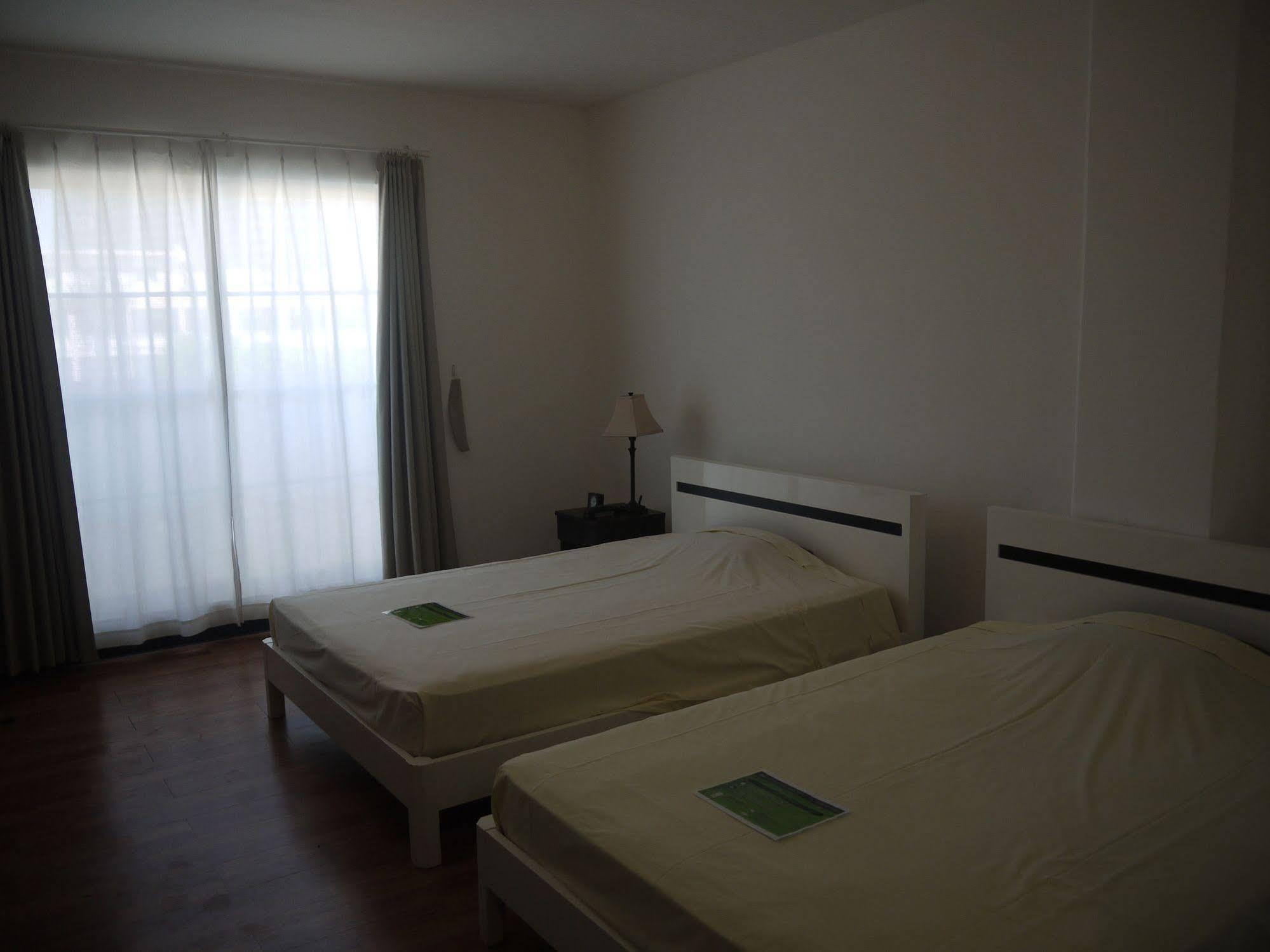 Himawari Hotel Garapan Exterior photo