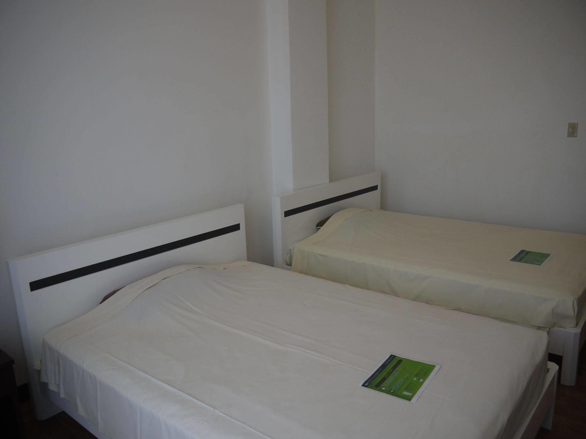 Himawari Hotel Garapan Exterior photo